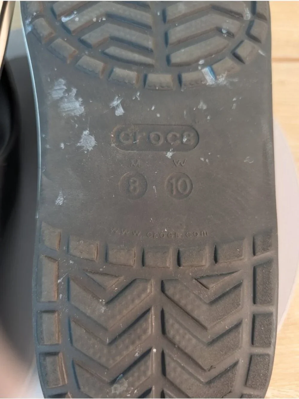 Crocs Bayaband Flip Flops Men's 8 Women's 10 Black White Sandals Shoes